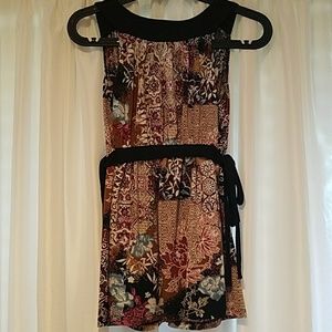 XOXO Tops - V-neck cami XOXO Tops - V-neck cami